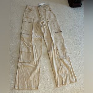 Alice + Olivia cargo pants size 2
